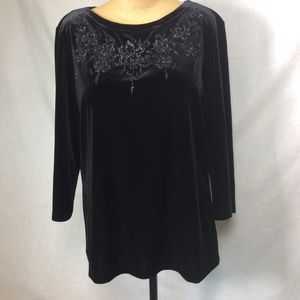 AGB Byer Ca. Black Velvet Beaded 3/4 Sleeve Top